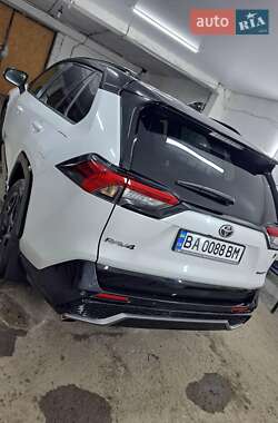 Позашляховик / Кросовер Toyota RAV4 2023 в Кропивницькому