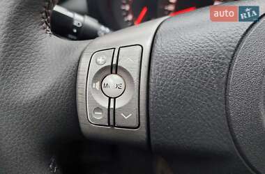 Позашляховик / Кросовер Toyota RAV4 2006 в 