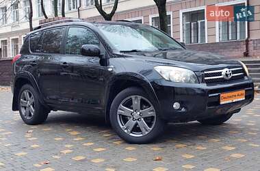 Позашляховик / Кросовер Toyota RAV4 2006 в 
