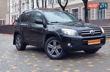 Позашляховик / Кросовер Toyota RAV4 2006 в 