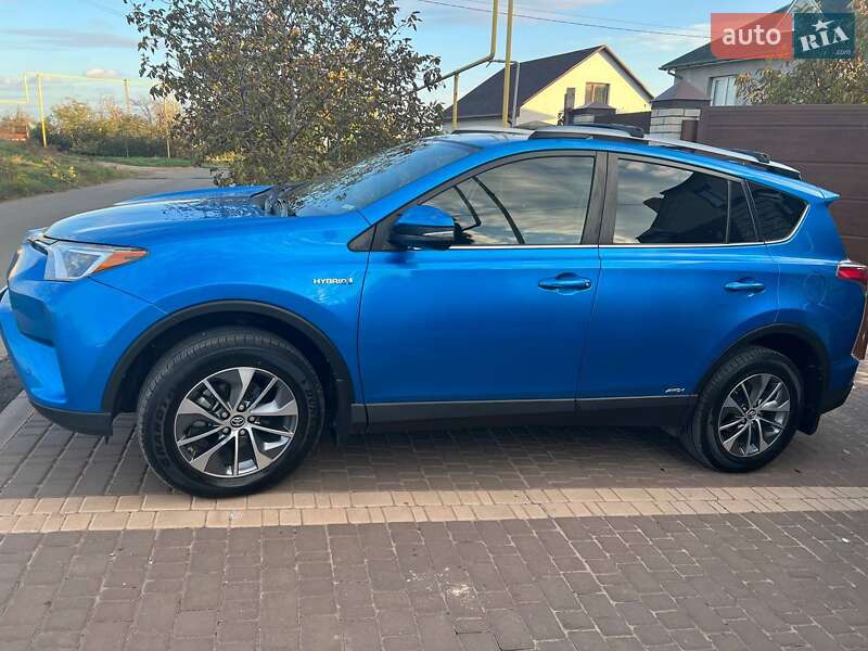 Внедорожник / Кроссовер Toyota RAV4 2018 в Одессе