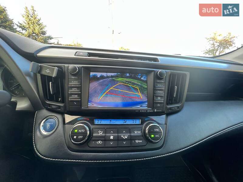 Внедорожник / Кроссовер Toyota RAV4 2018 в Одессе