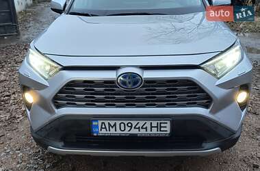 Позашляховик / Кросовер Toyota RAV4 2021 в Житомирі