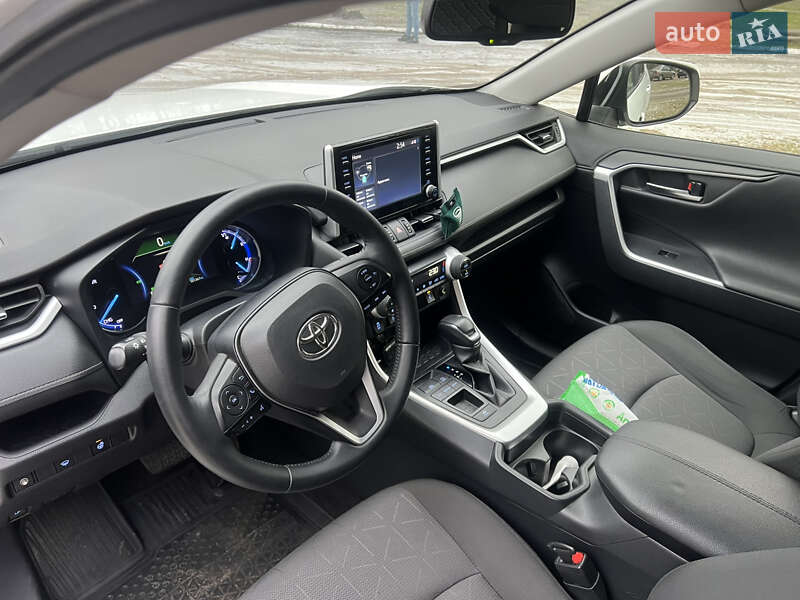 Позашляховик / Кросовер Toyota RAV4 2018 в Кременчуці