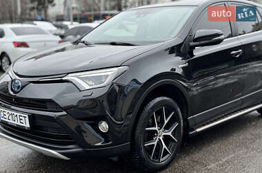 Внедорожник / Кроссовер Toyota RAV4 2016 в Черновцах