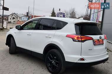 Позашляховик / Кросовер Toyota RAV4 2018 в Києві