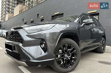 Позашляховик / Кросовер Toyota RAV4 2024 в Києві