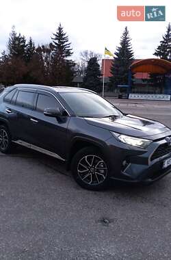 Позашляховик / Кросовер Toyota RAV4 2019 в Валках