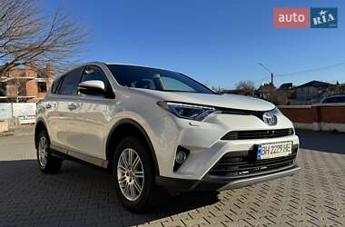 Позашляховик / Кросовер Toyota RAV4 2017 в Одесі