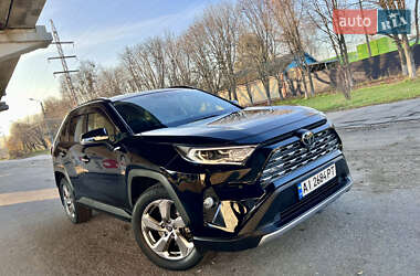 Внедорожник / Кроссовер Toyota RAV4 2021 в Киеве