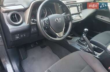 Позашляховик / Кросовер Toyota RAV4 2015 в Києві