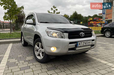 Позашляховик / Кросовер Toyota RAV4 2009 в Івано-Франківську