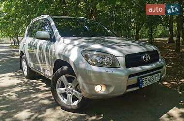 Внедорожник / Кроссовер Toyota RAV4 2007 в Киеве