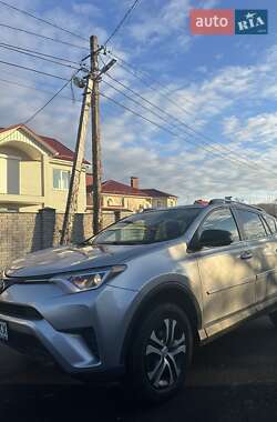 Позашляховик / Кросовер Toyota RAV4 2017 в Вінниці