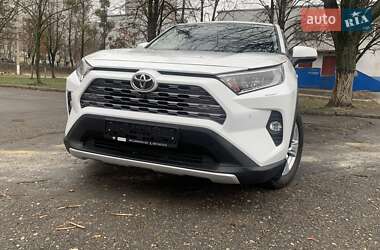 Позашляховик / Кросовер Toyota RAV4 2019 в Харкові