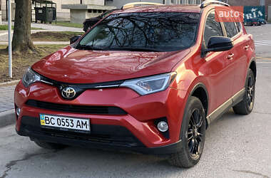 Внедорожник / Кроссовер Toyota RAV4 2016 в Львове