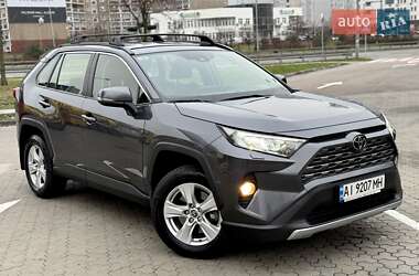 Позашляховик / Кросовер Toyota RAV4 2021 в Києві