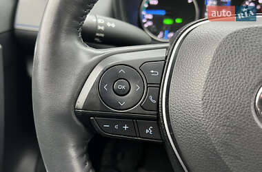 Позашляховик / Кросовер Toyota RAV4 2022 в 