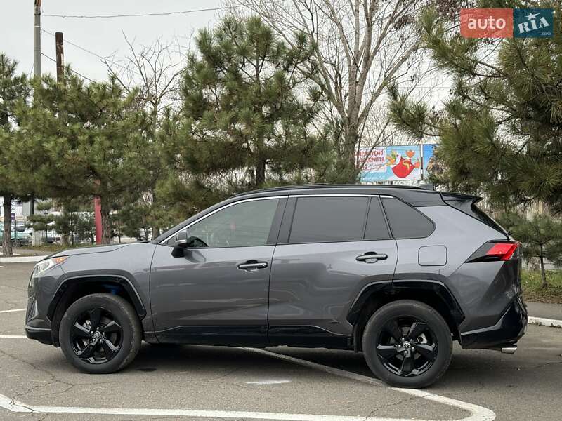 Внедорожник / Кроссовер Toyota RAV4 2021 в Одессе