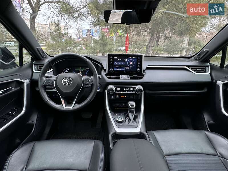 Внедорожник / Кроссовер Toyota RAV4 2021 в Одессе