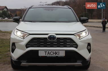 Позашляховик / Кросовер Toyota RAV4 2019 в Дніпрі