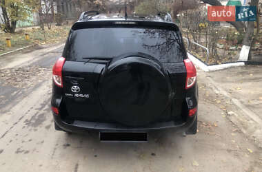 Внедорожник / Кроссовер Toyota RAV4 2007 в 