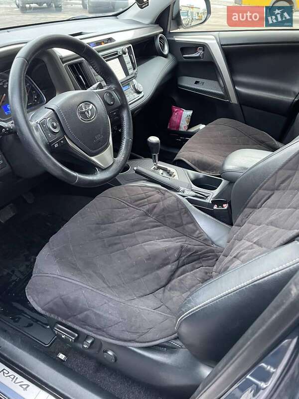 Внедорожник / Кроссовер Toyota RAV4 2013 в Изюме