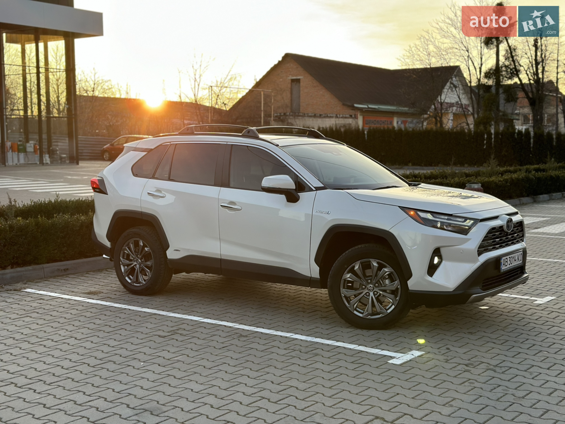 2022 Toyota RAV 4 - мініатюра 3