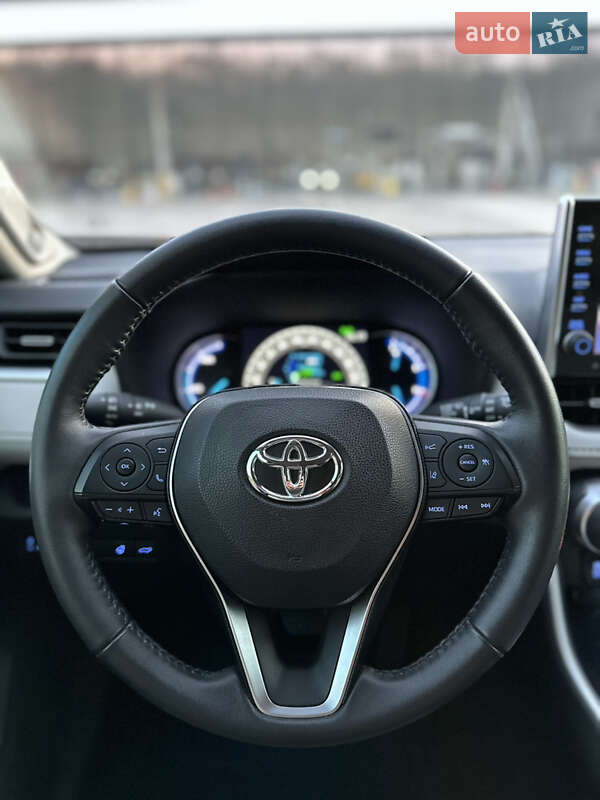 Внедорожник / Кроссовер Toyota RAV4 2022 в Виннице