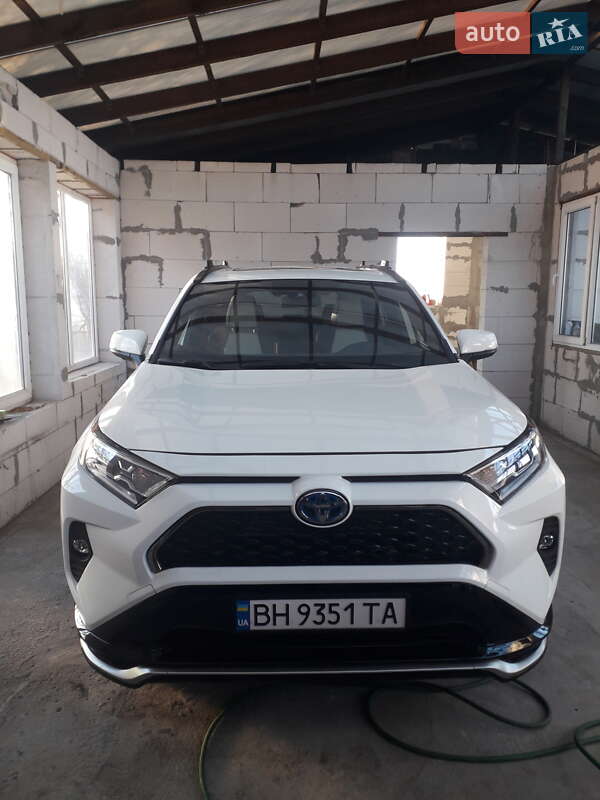 Внедорожник / Кроссовер Toyota RAV4 2021 в Одессе