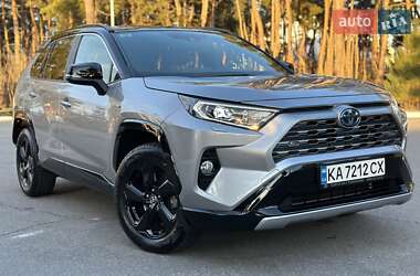 Позашляховик / Кросовер Toyota RAV4 2021 в Києві