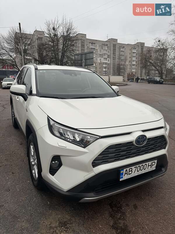 Внедорожник / Кроссовер Toyota RAV4 2021 в Житомире