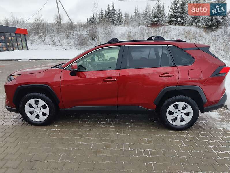 Внедорожник / Кроссовер Toyota RAV4 2019 в Тернополе