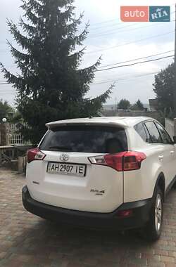 Внедорожник / Кроссовер Toyota RAV4 2013 в Сходнице