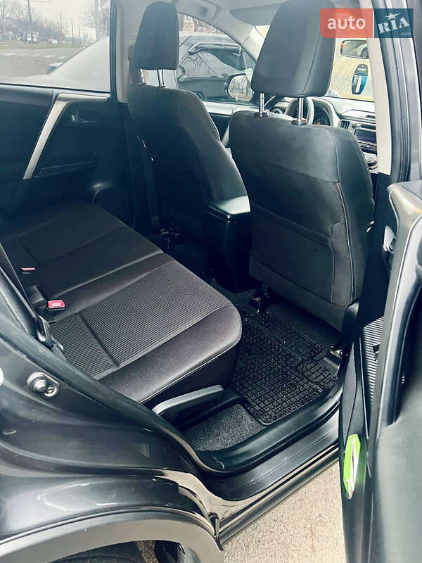 Внедорожник / Кроссовер Toyota RAV4 2013 в Днепре