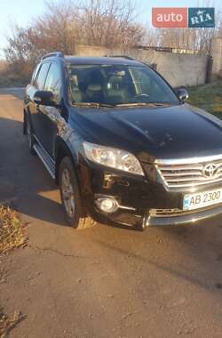 Позашляховик / Кросовер Toyota RAV4 2011 в Києві