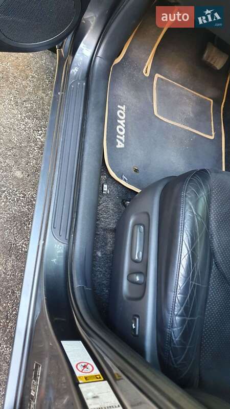 Внедорожник / Кроссовер Toyota RAV4 2012 в Киеве