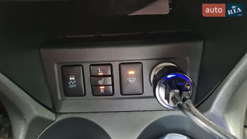 Внедорожник / Кроссовер Toyota RAV4 2012 в Киеве