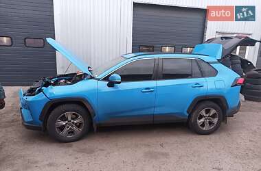 Позашляховик / Кросовер Toyota RAV4 2019 в Дніпрі