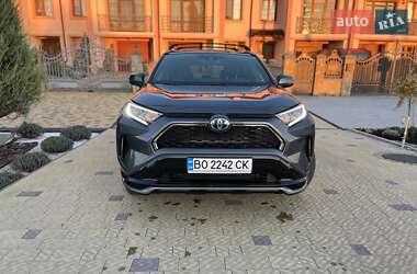 Позашляховик / Кросовер Toyota RAV4 2021 в Тернополі