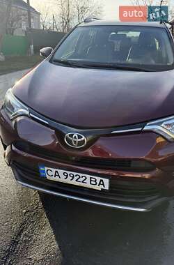 Позашляховик / Кросовер Toyota RAV4 2015 в Шполі