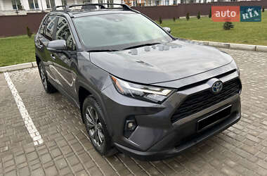 Внедорожник / Кроссовер Toyota RAV4 2023 в Львове