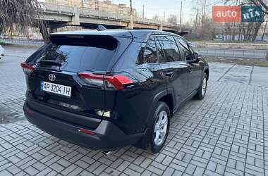 Внедорожник / Кроссовер Toyota RAV4 2021 в Днепре