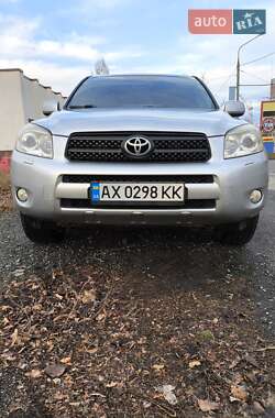 Позашляховик / Кросовер Toyota RAV4 2008 в Харкові