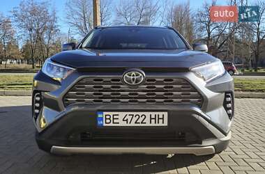 Внедорожник / Кроссовер Toyota RAV4 2019 в Николаеве