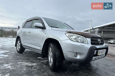 Позашляховик / Кросовер Toyota RAV4 2007 в Луцьку