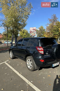 Позашляховик / Кросовер Toyota RAV4 2011 в Ірпені