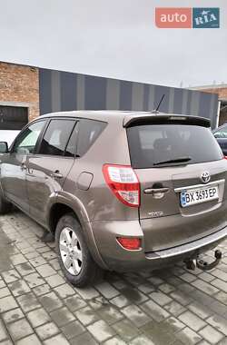 Позашляховик / Кросовер Toyota RAV4 2010 в Хмельницькому