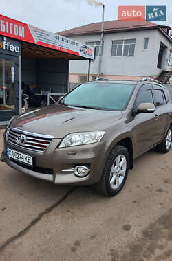 Позашляховик / Кросовер Toyota RAV4 2011 в Кам'янці