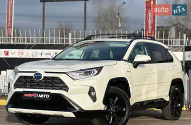 Позашляховик / Кросовер Toyota RAV4 2021 в Києві